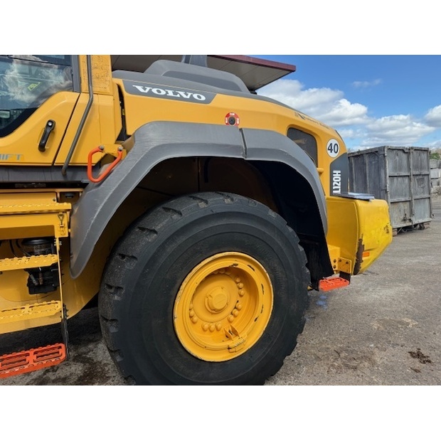 2020 Volvo L120H-47049973