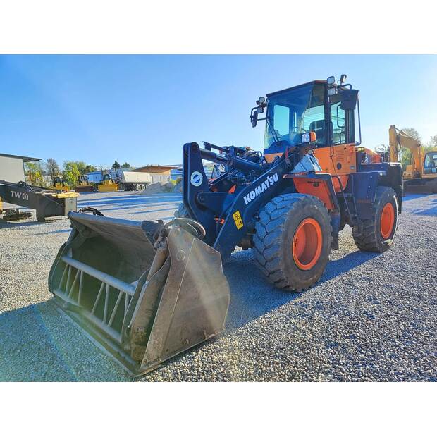 2014 Komatsu WA200PZ-47050022