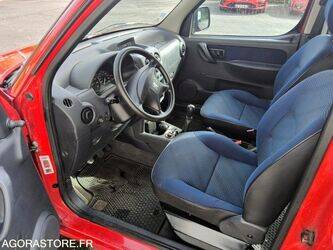2006-peugeot-partner-1451175-47056079