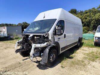 Image for Vans 2021 Peugeot BOXER