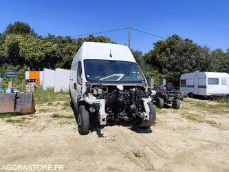 2021-peugeot-boxer-1451179-47056149
