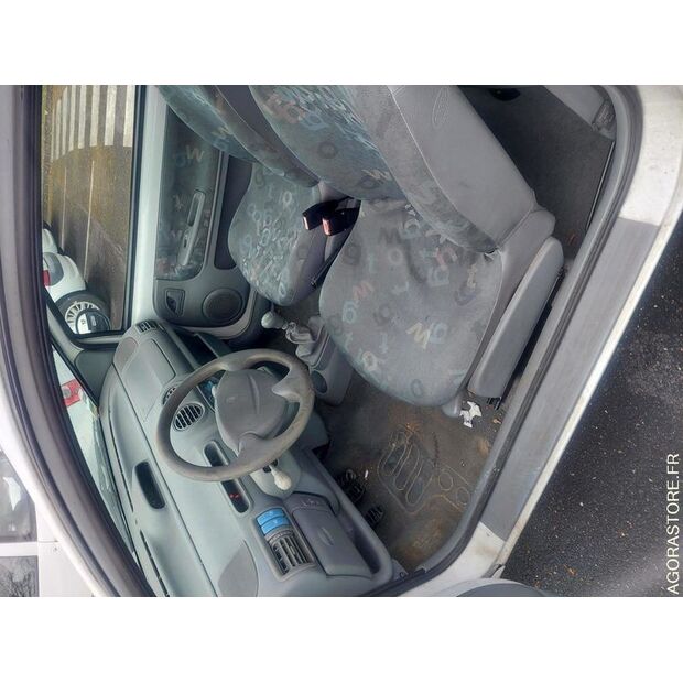 2006 Renault Twingo-47056182