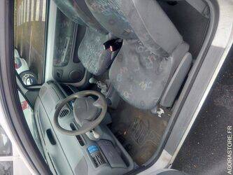 2006-renault-twingo-1451180-47056182