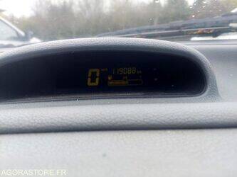 2006-renault-twingo-1451180-47056183