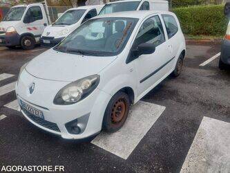 2010-renault-twingo-1451182-47056218