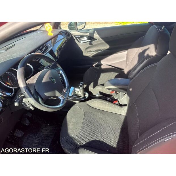 2013 سيتروين DS3-47056311