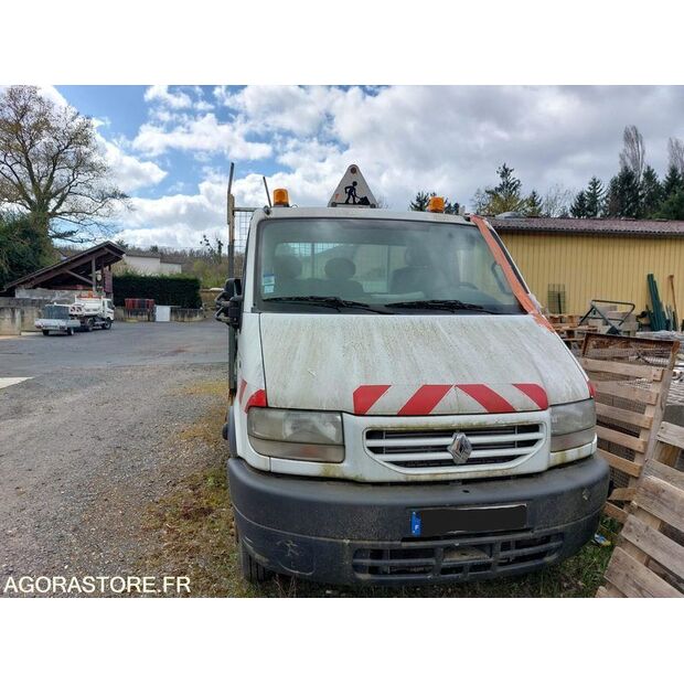 2001 Renault Mascott-47056319