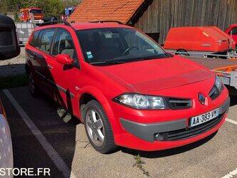 2009-renault-megane-1451191-47056361