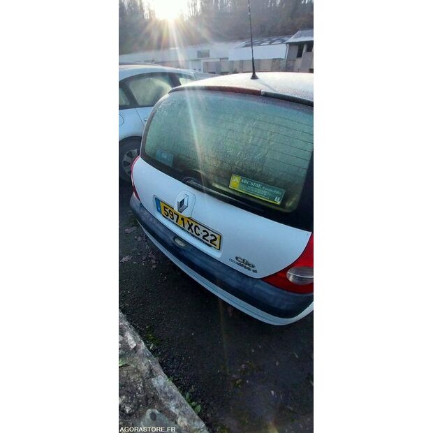 2005 Renault Clio-47056515