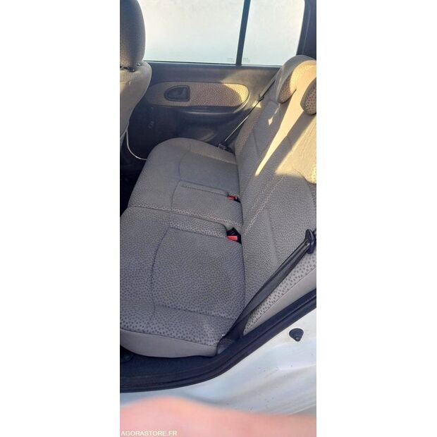 2005 Renault Clio-47056517