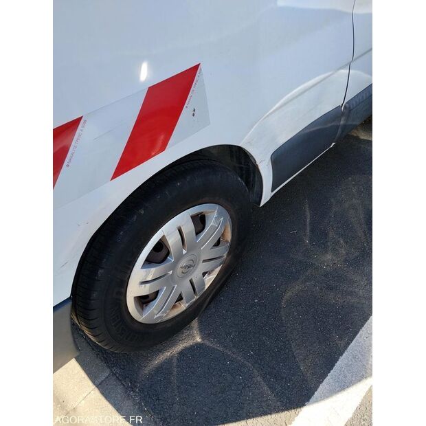 2004 Opel Vivaro-47056540