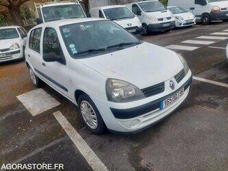 2004-renault-clio-1451197-47056542
