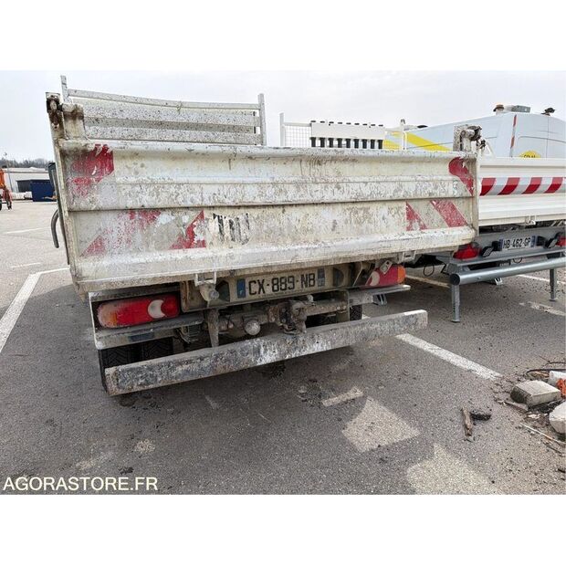 2013 Renault Maxity-47056762