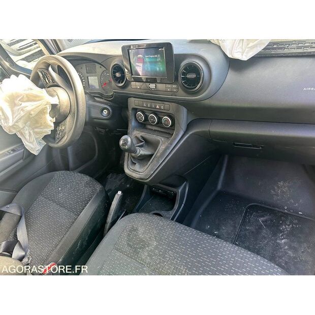 2023 مرسيدس بنز CITAN-47056824