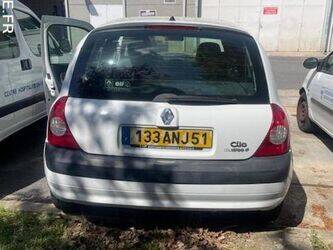 2005-renault-clio-1451210-47056848