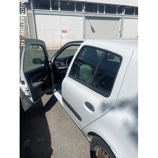 2005 Renault Clio-47056849
