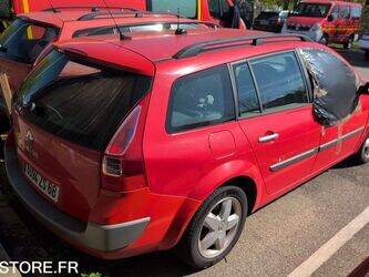 2008-renault-megane-1451211-47056869