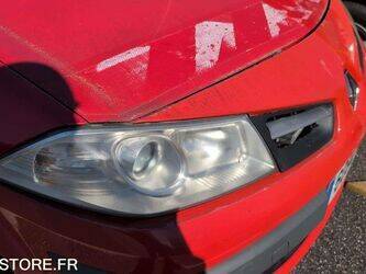 2008-renault-megane-1451211-47056871