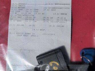2008-renault-megane-1451211-47056886
