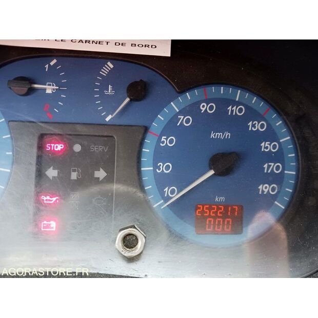 2000 Renault Master-47056917