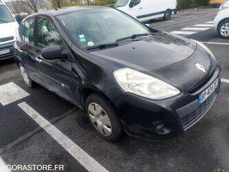 2011-renault-clio-1451216-47056956