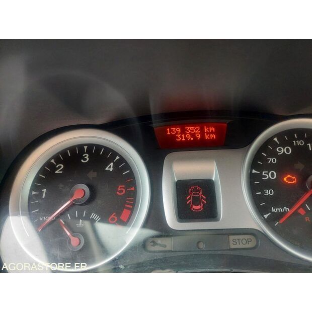 2011 Renault Clio-47057017