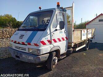 Image for Flatbed Trucks 1996 Renault B110