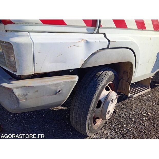 1996 Renault B110-47057042