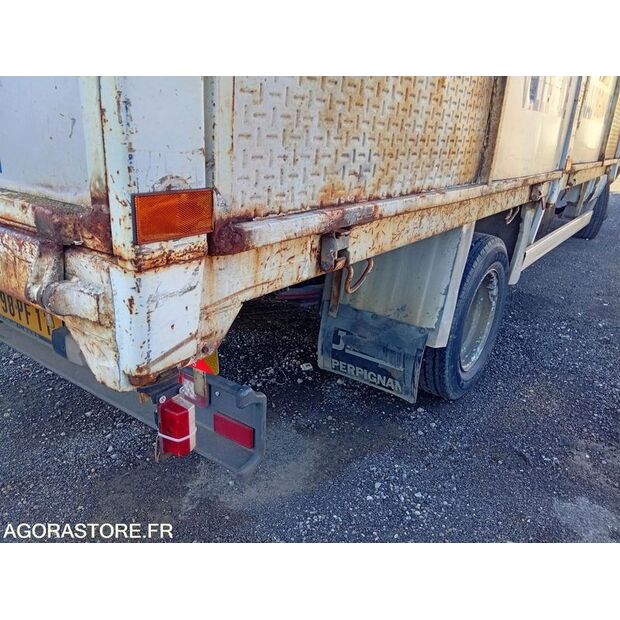 1996 Renault B110-47057047