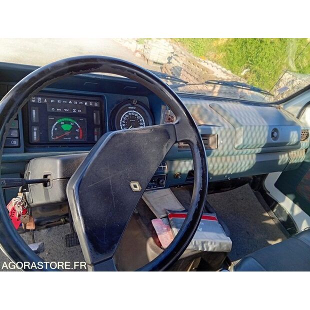 1996 Renault B110-47057055