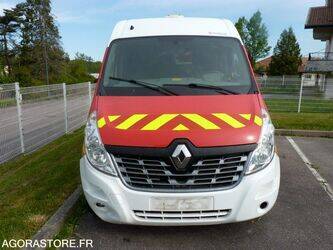 2015-renault-master-1451224-47057158