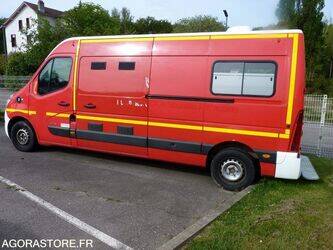2015-renault-master-1451224-47057159
