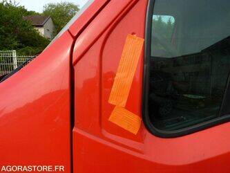 2015-renault-master-1451224-47057163