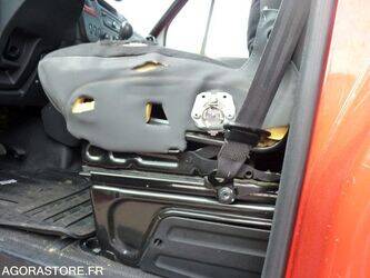 2015-renault-master-1451224-47057184