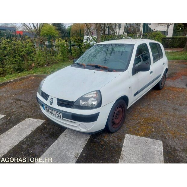 2004 Renault Clio-47057232