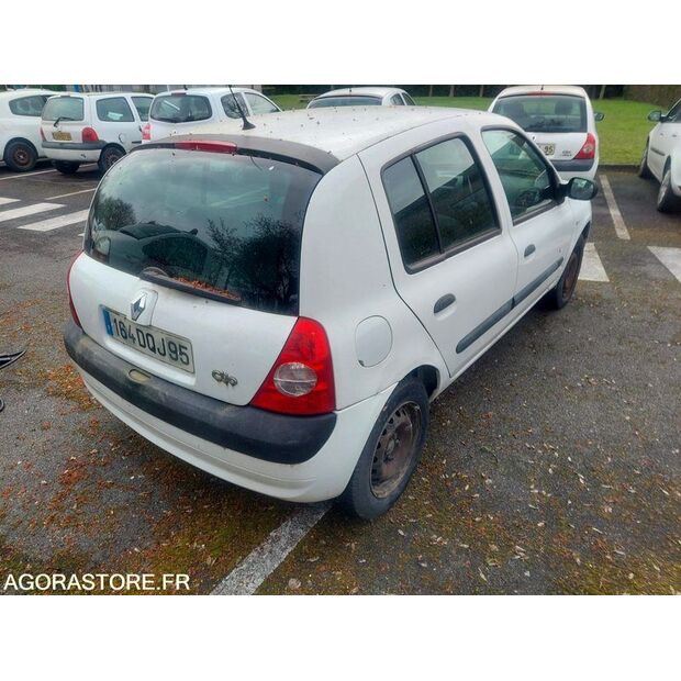2004 Renault Clio-47057234