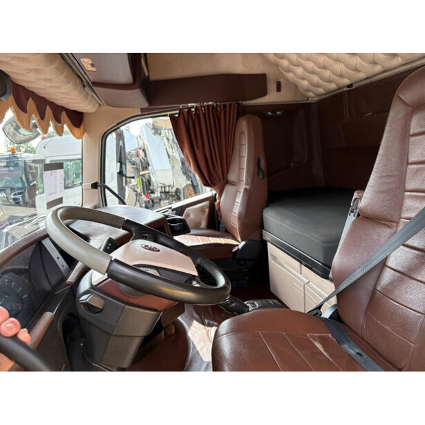 2017 Volvo FH-47058714