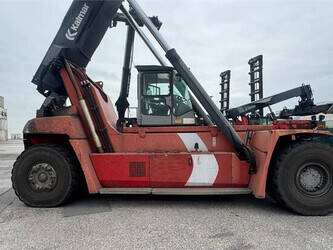 Image de Reach stackers 2011 KALMAR DRF450-60S5