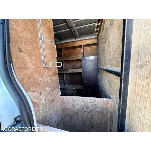 2011 Ford TRANSIT-47072357