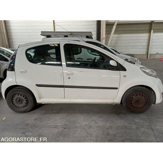 2009 سيتروين C1-47072391