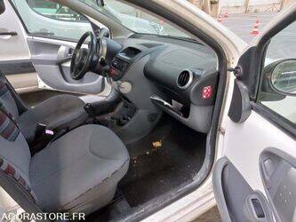 2009-citroen-c1-1451280-47072402