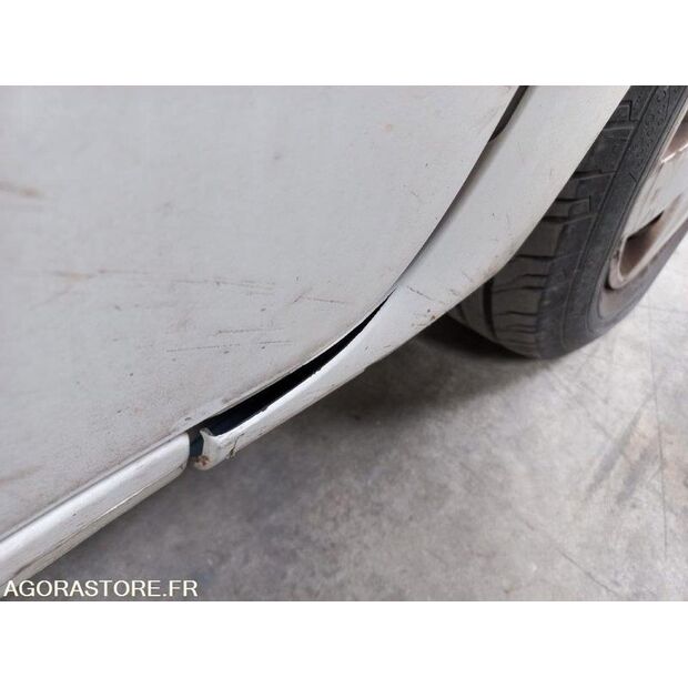 2013 رينو Kangoo-47072547