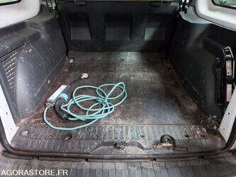 2013-renault-kangoo-1451285-47072558