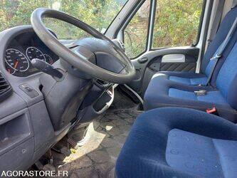 2002-peugeot-boxer-1451288-47072658