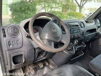 renault-master-1451291-47072725