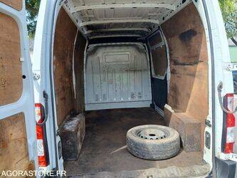 renault-master-1451291-47072726