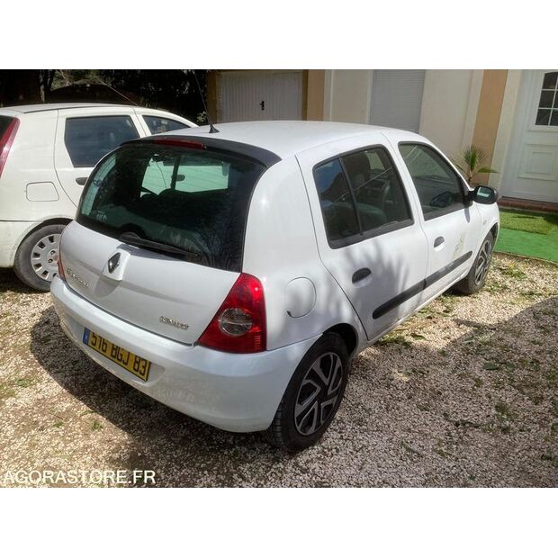 2006 رينو Clio-47072803