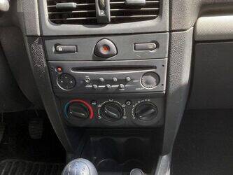 2006-renault-clio-1451295-47072807