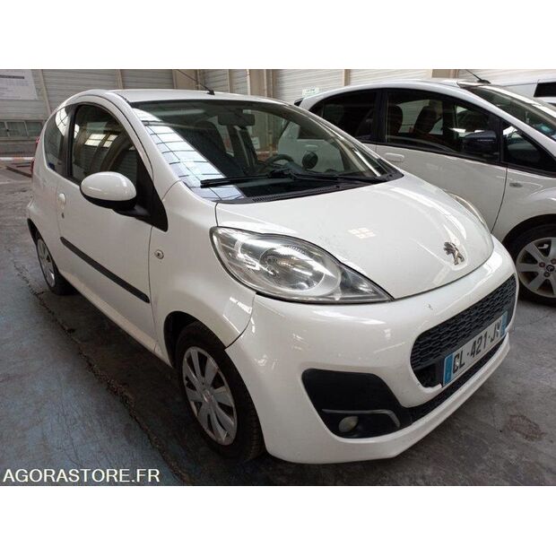 2012 بيجو 107-47072829