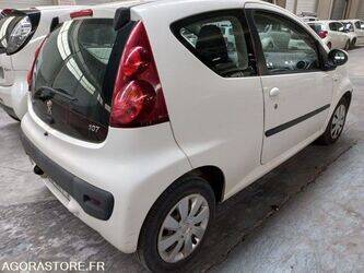 2012-peugeot-107-1451296-47072834